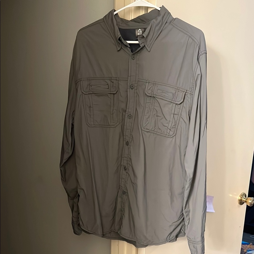 Men's Gray Button-Up Jacket